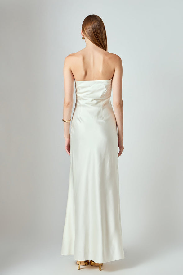 STRAPLESS SATIN MAXI