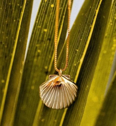 BEACHY SALTY PENDANT NECKLACE