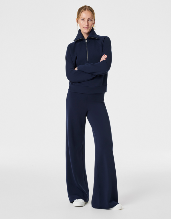 AIR ESSENTIALS WIDE LEG PANT